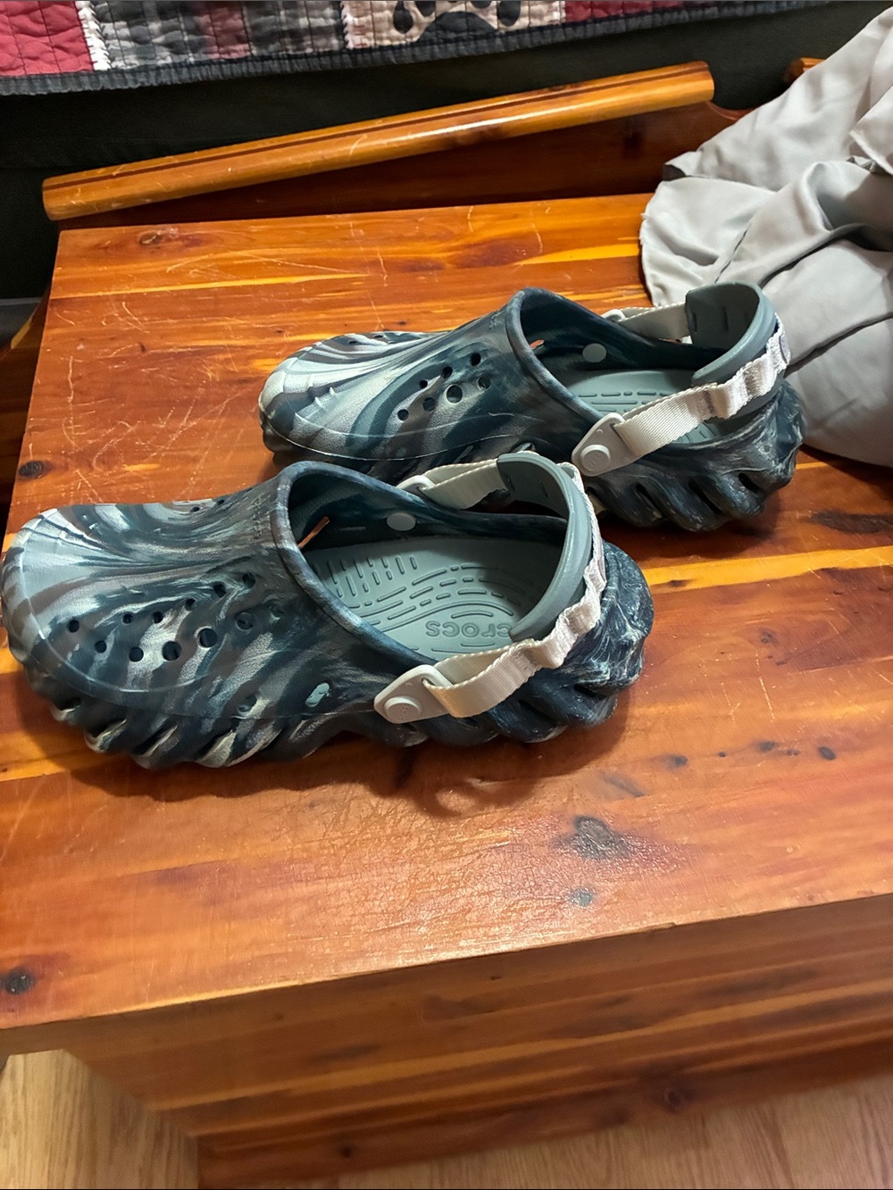 Marbled Echo Crocs - Picture 4 of 6